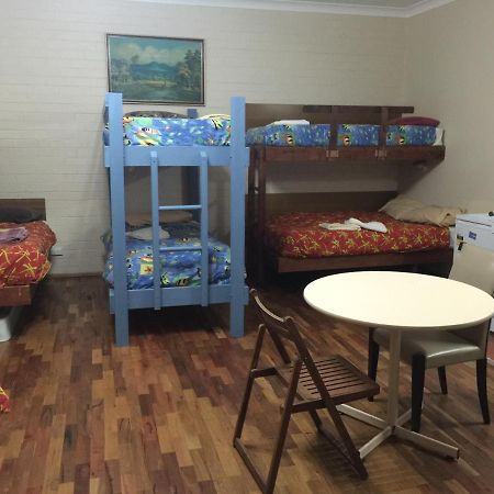 Snowgate Motel + Apartments เบอร์ริเดล ภายนอก รูปภาพ