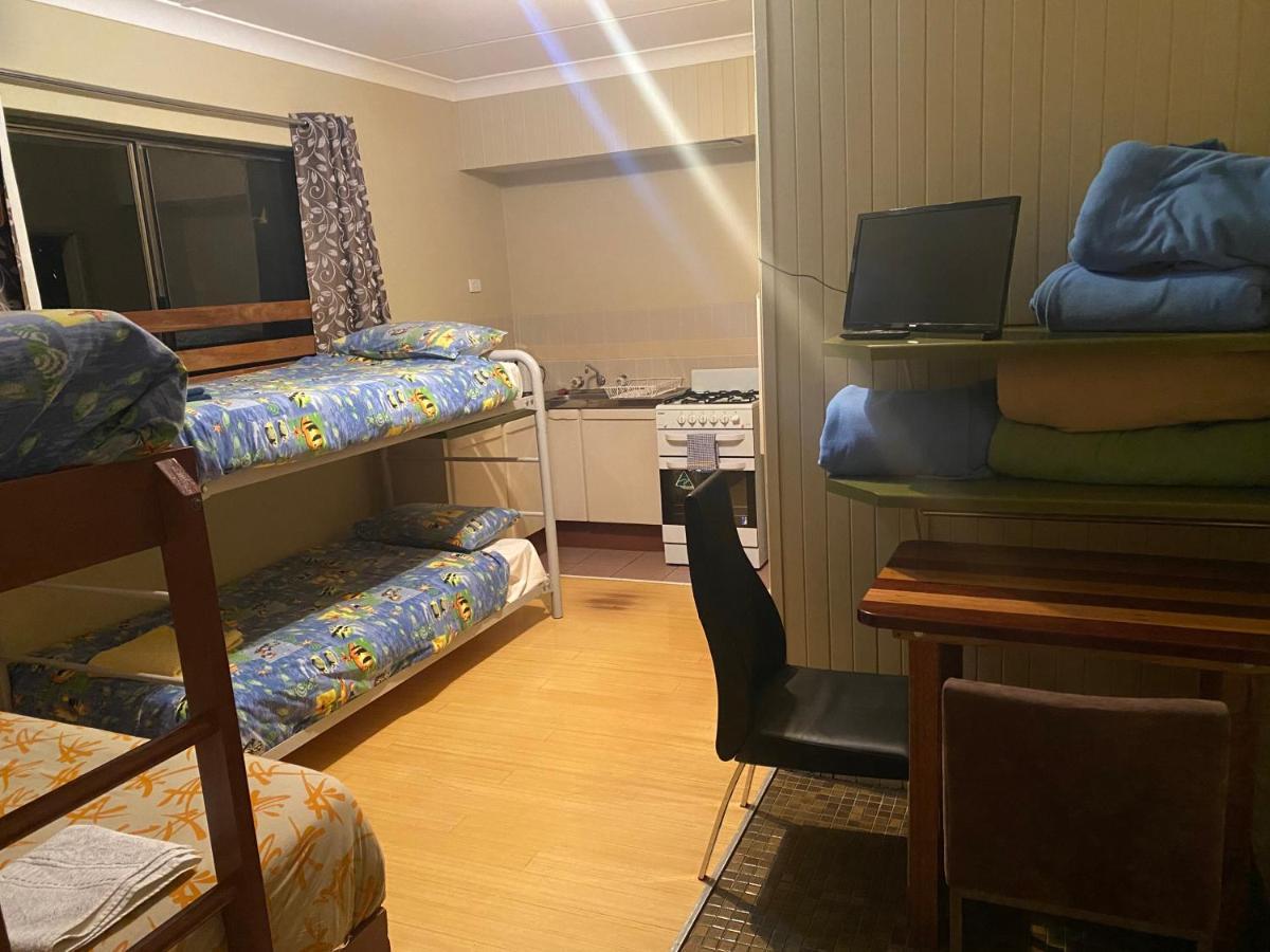 Snowgate Motel + Apartments เบอร์ริเดล ภายนอก รูปภาพ
