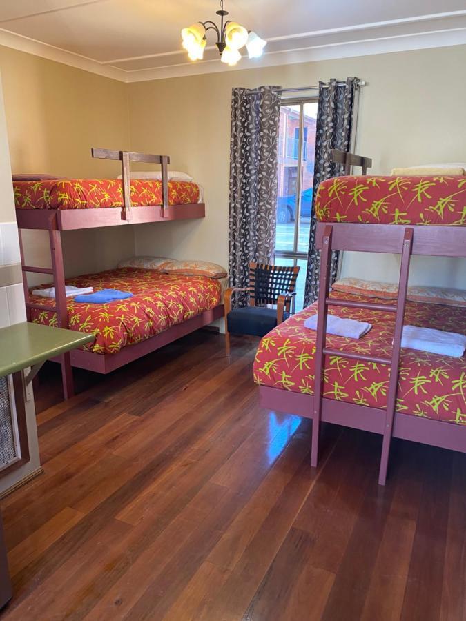 Snowgate Motel + Apartments เบอร์ริเดล ภายนอก รูปภาพ