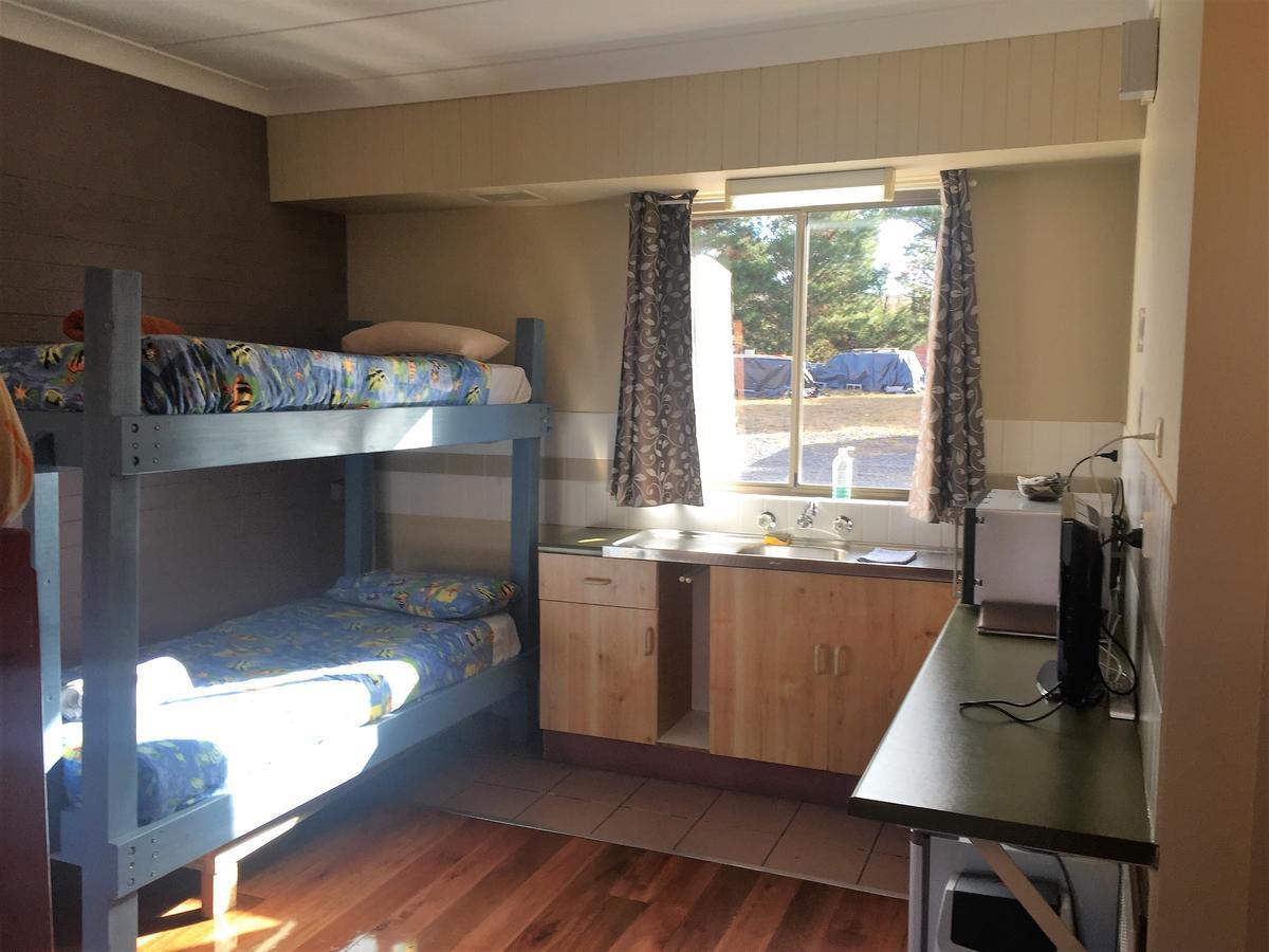 Snowgate Motel + Apartments เบอร์ริเดล ภายนอก รูปภาพ