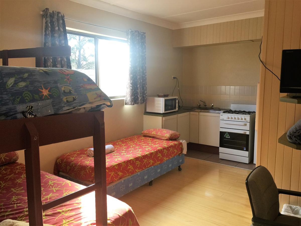 Snowgate Motel + Apartments เบอร์ริเดล ภายนอก รูปภาพ